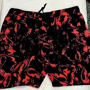 Swim trunks/activewear
